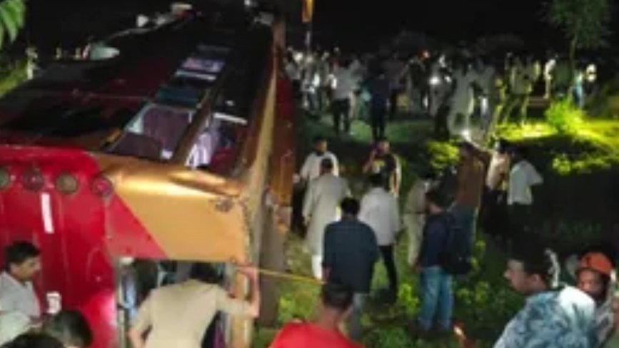 राजगढ़ में भोपाल-गुना बस अनियंत्रित होकर पलटी, हादसे में बस में सवार 26 यात्री हुए घायल