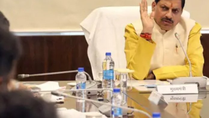सीएम मोहन यादव एक्शन मोड में आए, कहा CM हेल्पलाइन की शिकायतों पर ऑन-द-स्पॉट फैसला होगा